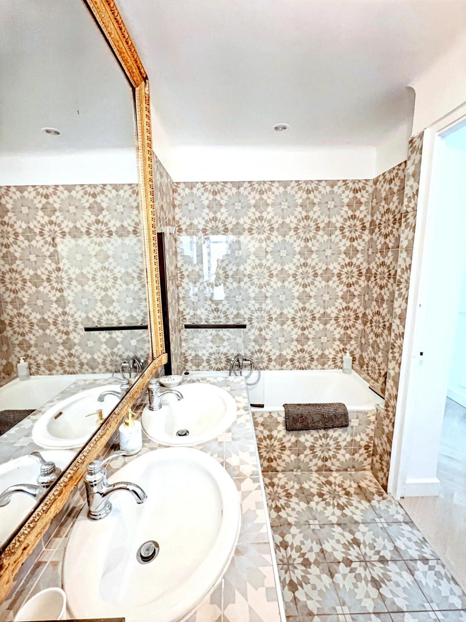Mini Duplex 50M Du Vieux Port Apartment Cannes Bagian luar foto